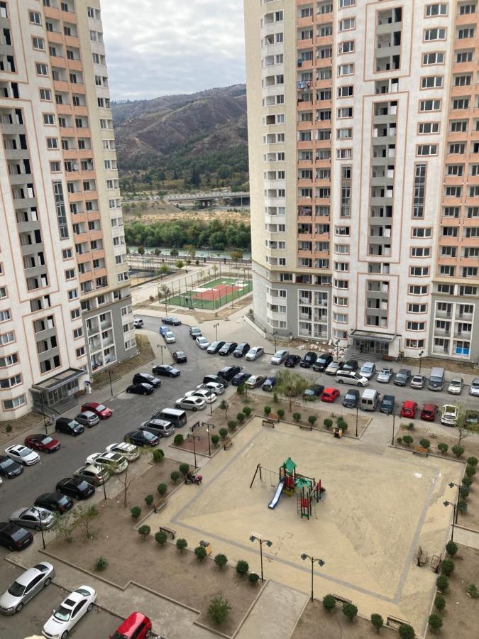 Dirsi Leilighet Tbilisi Eksteriør bilde